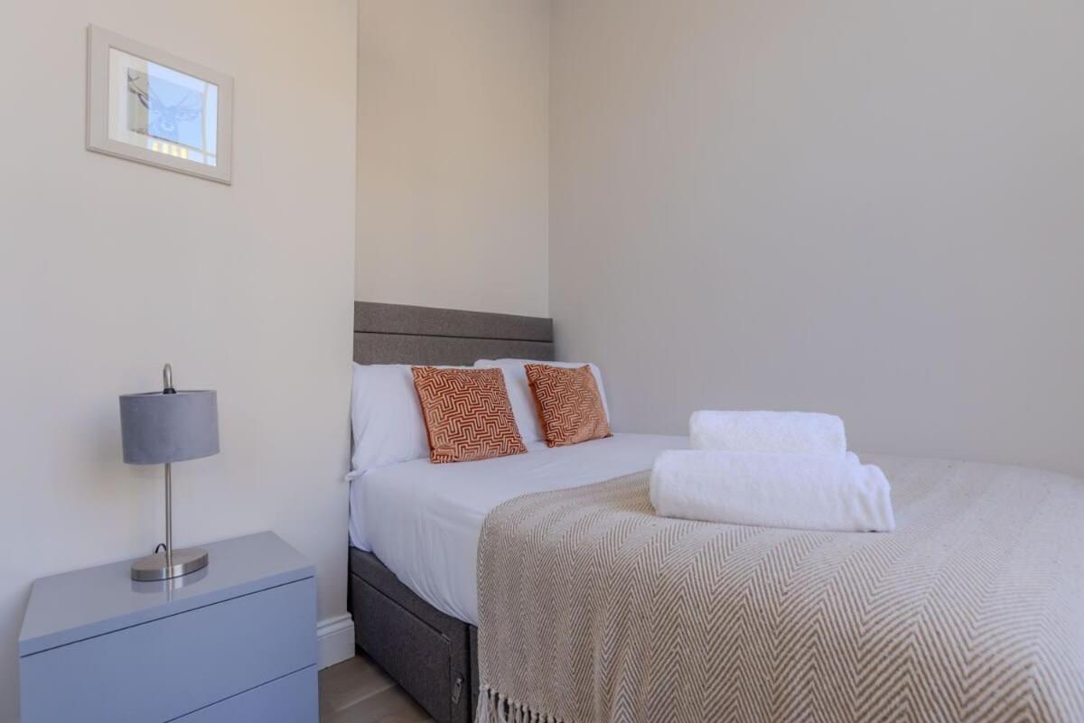Dragon Suites - Edinburgh City Centre 2 Bed Apartment Edimburgo Exterior foto