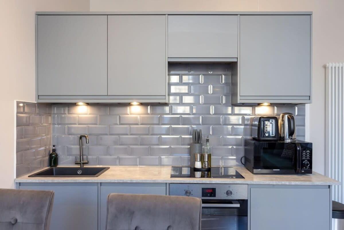 Dragon Suites - Edinburgh City Centre 2 Bed Apartment Edimburgo Exterior foto